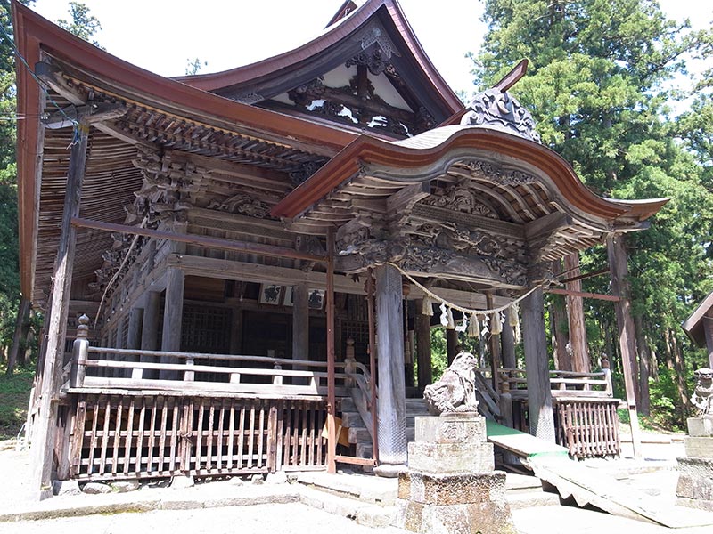 關山神社
